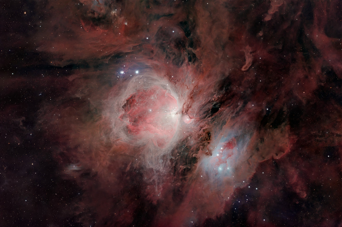 M42 Orion Nebula fine art astrophotography — dust filaments and hydrogen gas, 13 hours exposure, Colli Euganei
